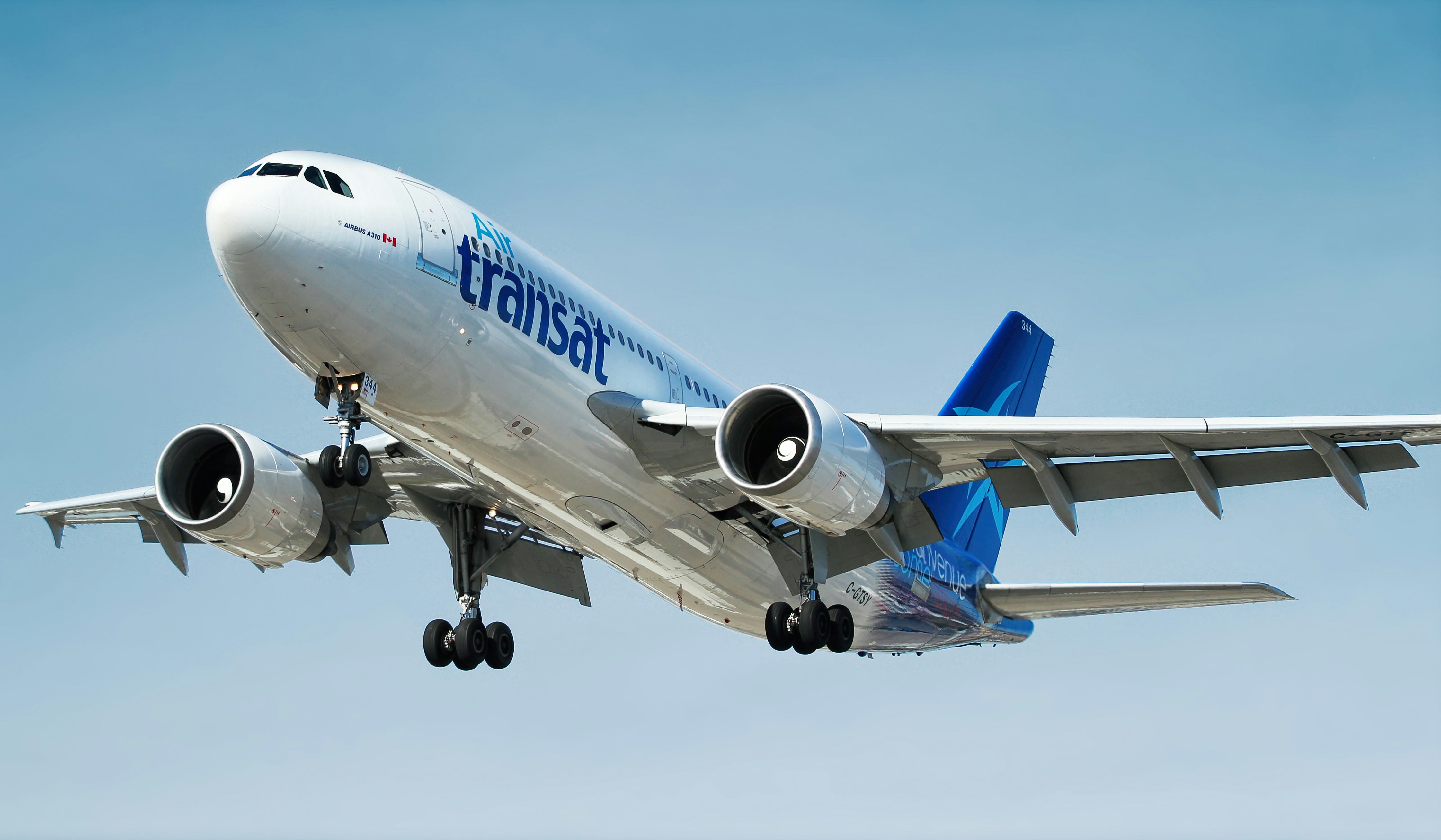 https://ia903200.us.archive.org/30/items/air-connect/Full-Updated-Directory-American-Airlines-Customer-Service-Contacts.pdf